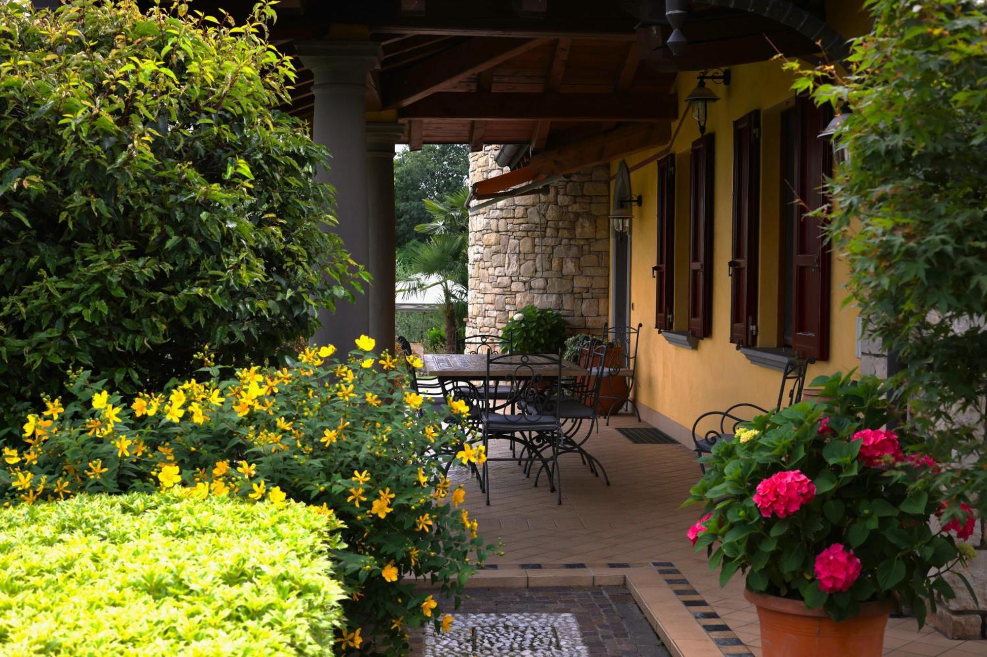 Villa Cristina Villa Pedergnano Exteriör bild