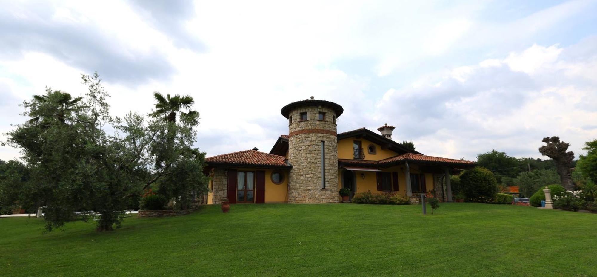 Villa Cristina Villa Pedergnano Exteriör bild