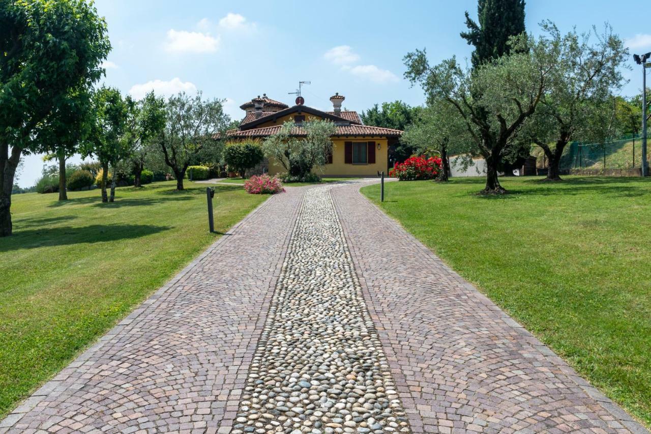 Villa Cristina Villa Pedergnano Exteriör bild