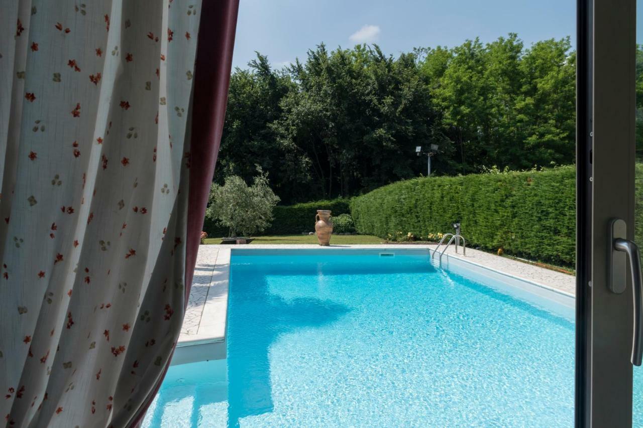 Villa Cristina Villa Pedergnano Exteriör bild